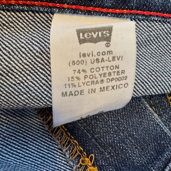 Levi's Women’s Deep Indigo classic relaxed 14M Jeans - Picture 5 of 5